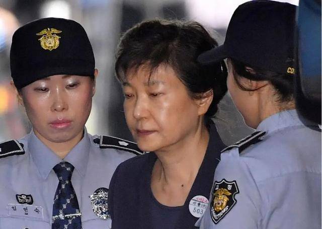 6岁女星服务95岁遭报应公司早就被赶出中国long88龙8国际89岁韩国企业家让2(图9)