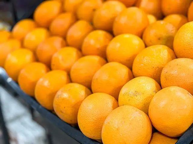 人尴尬！坚持吃这6种食物能够保持口气清新long8唯一中国网站交谈中口腔异味会让(图3)